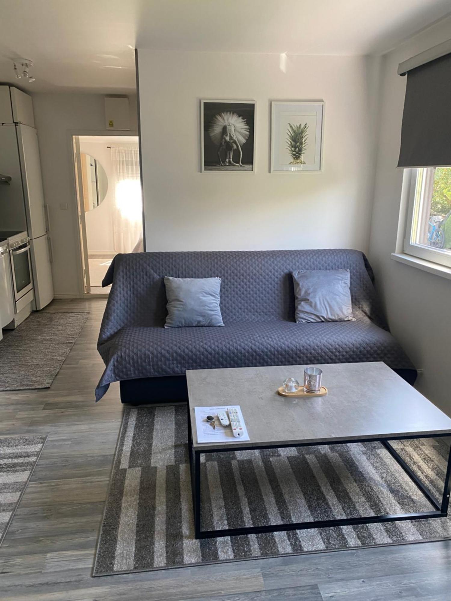 Videdal Apartment 2 Rooms - Own Entrance & Free Parking Malmö Zewnętrze zdjęcie